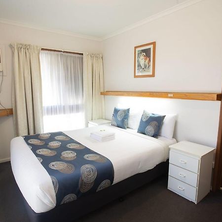 Majestic Motel Horsham Eksteriør billede