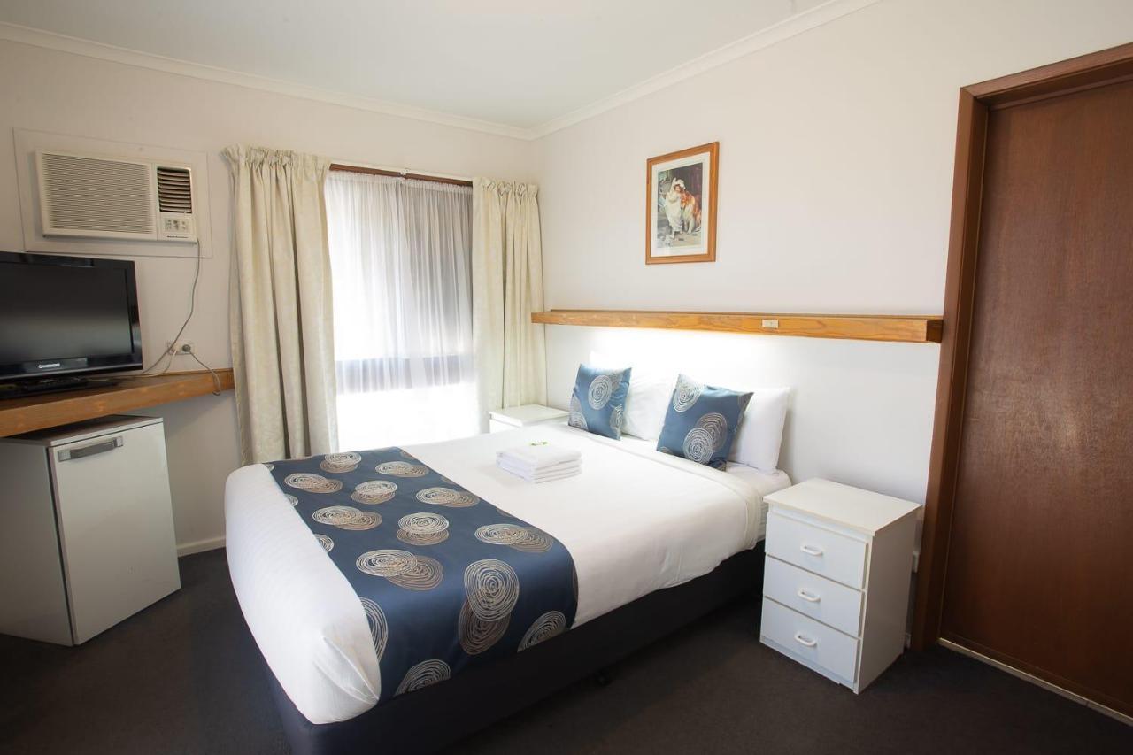 Majestic Motel Horsham Eksteriør billede