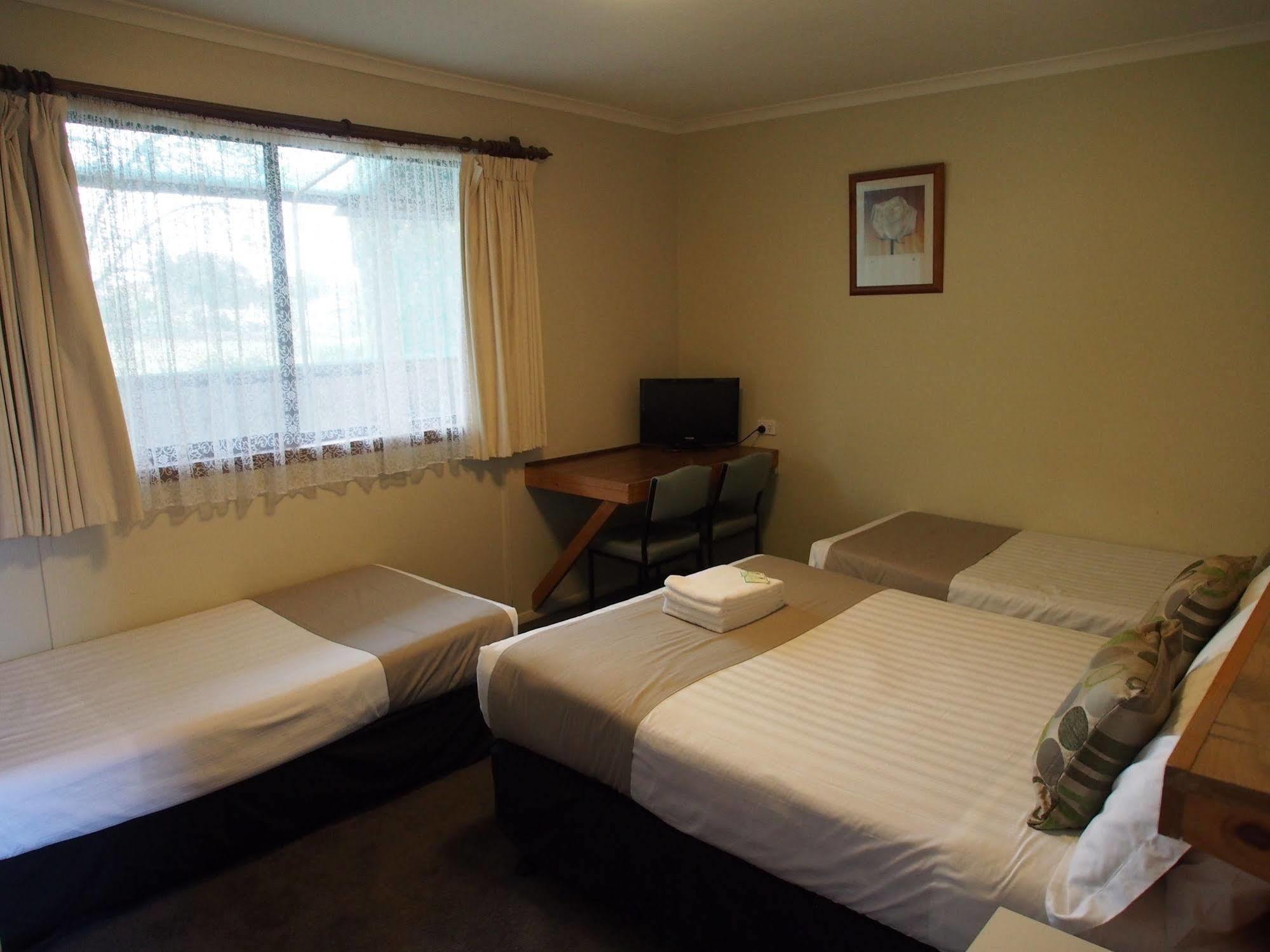 Majestic Motel Horsham Eksteriør billede